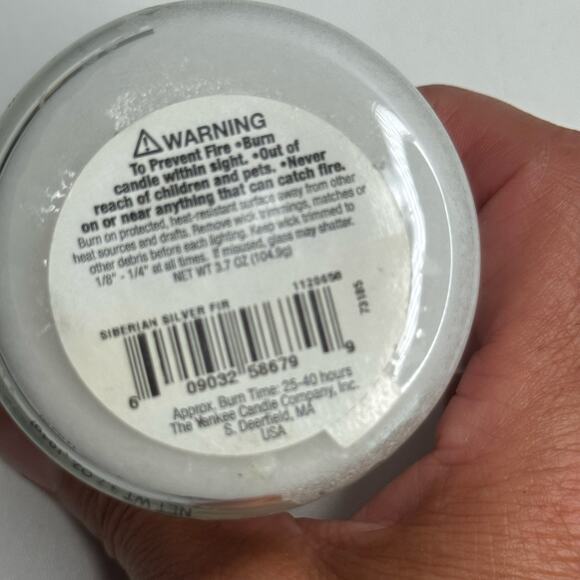 RARE retired Yankee Candle " Siberian Silver Fir " Retired 3.7 oz NEW - Picture 3 of 3